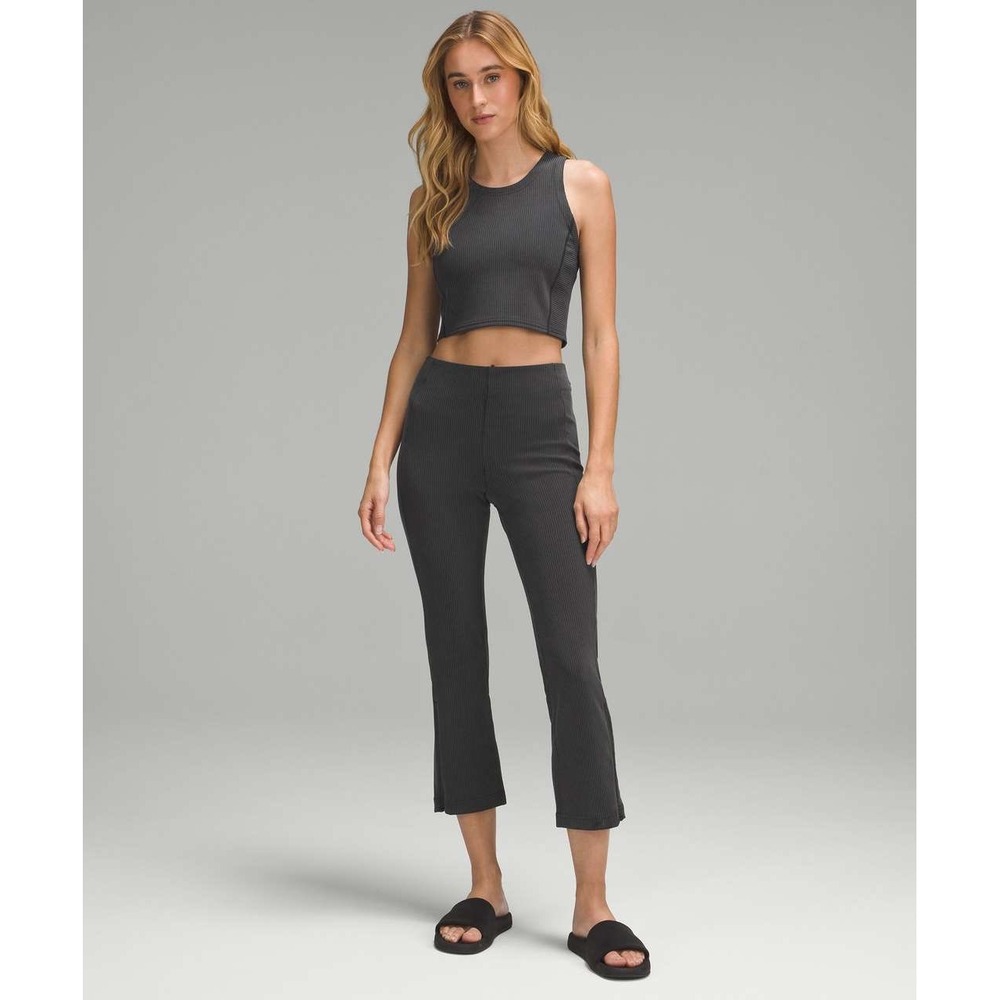 Lululemon Ribbed Softstreme Cropped Tank Top Black Size 8 Yoga Workout V-Back